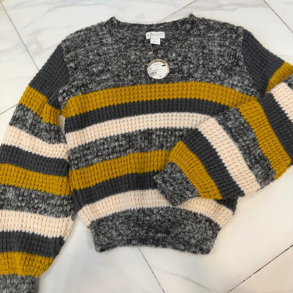 Apricot Striped Chunky Knit Sweater – Mustard/Gray/Cream – Women’s Medium